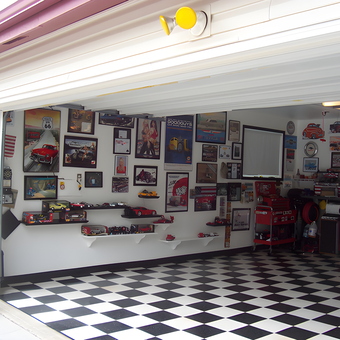 Classic Car Decor and Checkered Floor Garage - Dennis from Bremerton, WA