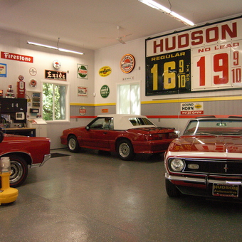 Classic Car Garage with Vintage Signs and Decor - Al from Caledonia, MI