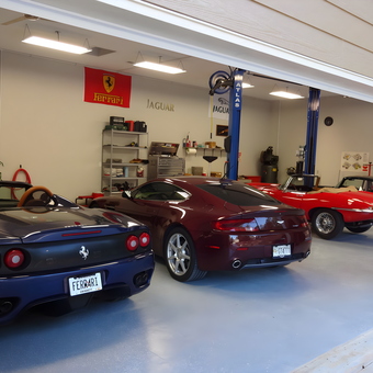 Luxury Car Garage with Car Lift and Wall Decor - Richard from Snellville, Georgia