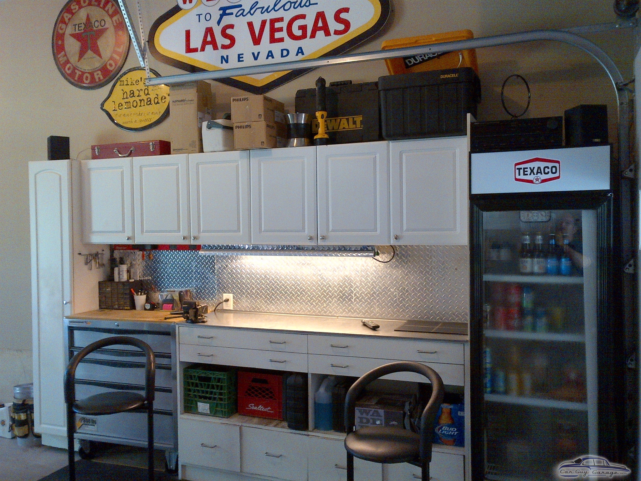 Pete's Garage from London, Ontario