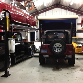 Classic Cars on Lifts and Modern Garage Equipment - Larry from Richmond, Texas