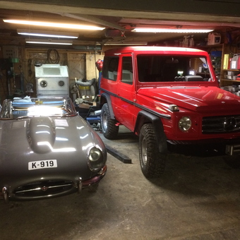 Classic Jaguar and Mercedes in Organized Garage - Jagmann from 4347 Lye, Rogaland