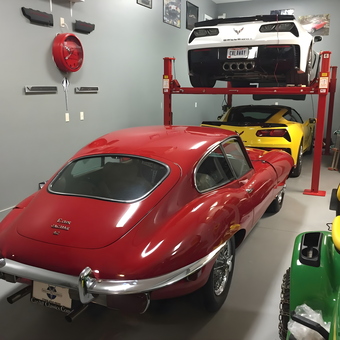 Classic and Modern Cars with Lift and Wall Clock - Roger from Oregon, Oh
