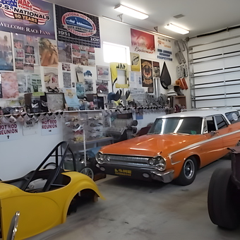 Classic Car Garage with Wall Art and Memorabilia - Rick from Lake Havasu City, Az