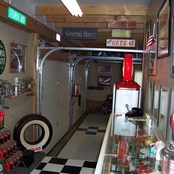 Vintage Gas Pump, Signs, and Garage Decor - Tom from Medina, OH