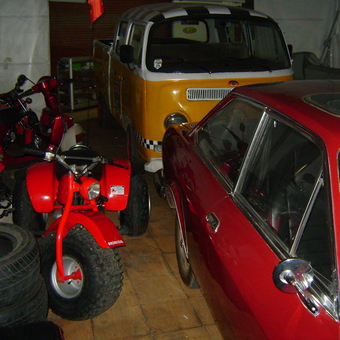 Classic Cars, Honda ATC, and Motorcycles in Garage - ricardo from Pasto, Narino Colombia