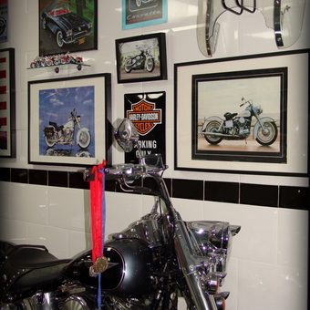 Classic Harley Motorcycle and Vintage Decor Garage - Alessandro RG from Benalmadena Costa, Spain