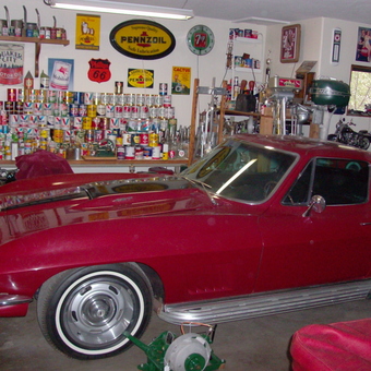 Classic Car Garage with Vintage Oil Cans and Signs - ROBERT from Payson, Arizona