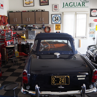 Classic Car Garage with Tools and Decor - Rich from Lawrence, Kansas