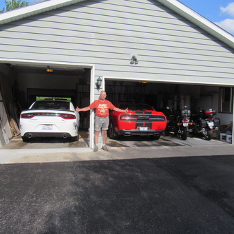 Spacious Garage With Dodge Cars and Motorcycles - Dodge from Bristol, IL