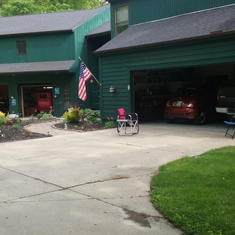 Spacious Green Garage With Vehicles and Chairs - Doug from Fort Wayne, Indiana