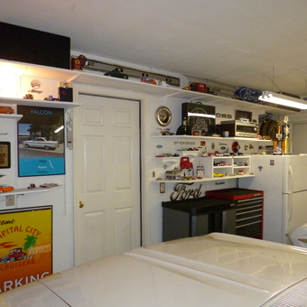 Ford Decor Garage with Tool Chest and Signs - James from Antelope, California