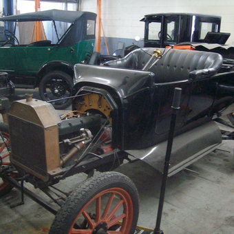 Classic Car Restoration with Vintage Parts - Loco Larry from Santa Fe Springs, CA