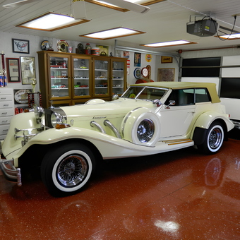 Classic Car Display with Trophy Storage Cabinets - Jimmyzz3 from Auburn, IN