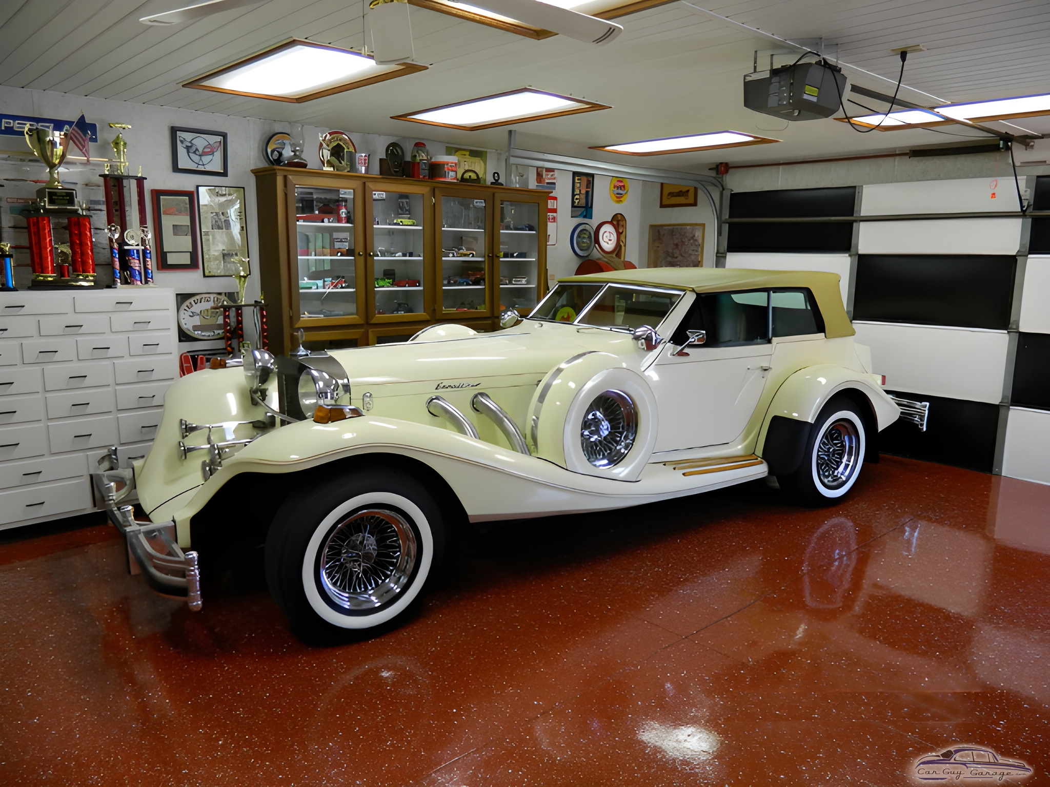 Classic Car Display with Trophy Storage Cabinets - Jimmyzz3 from Auburn, IN