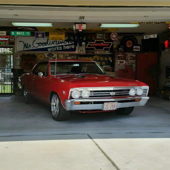Classic Car Garage with Vintage Signs and Decor - Don's Garage from Broken Arrow, OK