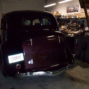 Classic car and organized workbench in garage - Marcus from Ridgefield, Connecticut
