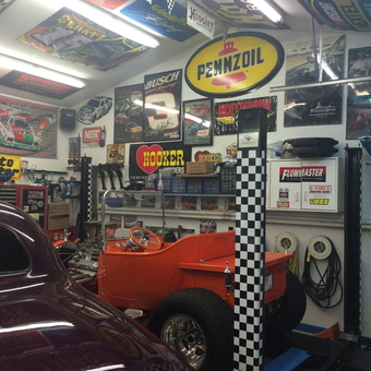 Race Car Garage With Vintage Decor and Lift - Marty from Okotoks, Alberta