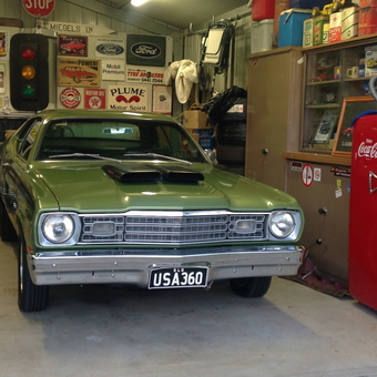 Classic Green Muscle Car and Retro Garage Decor - MR4V from Narangba, Queensland/Australia