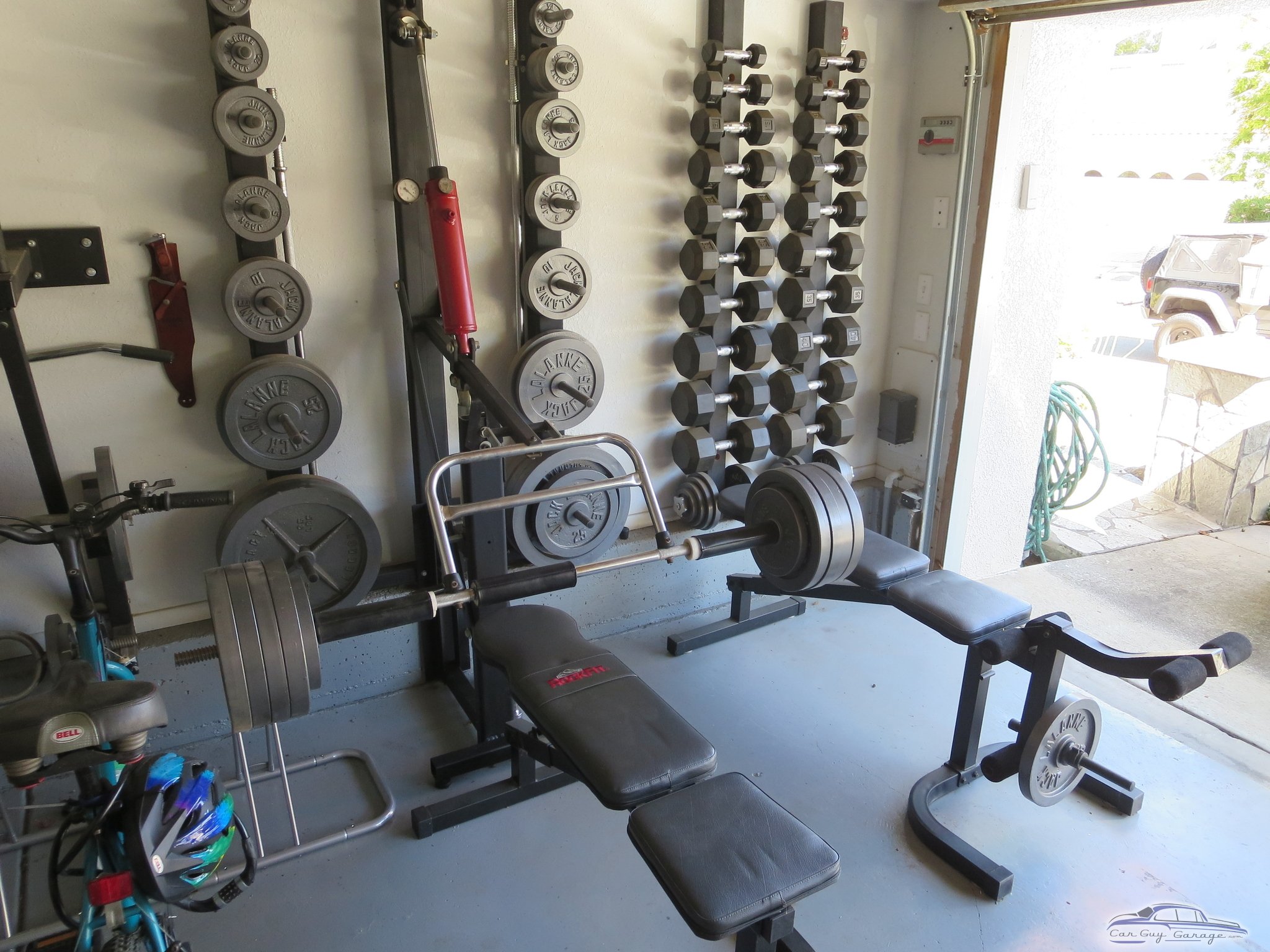 CB's Garage from Manteca, CA
