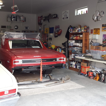 Classic Car Garage With Parts Storage and Wall Decor - Mr Fuelie from Pasco, Washington