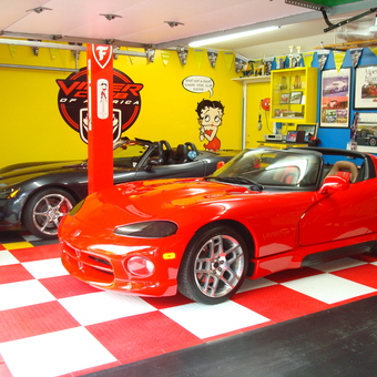 Viper Themed Garage with Car Lift and Checkered Flooring - Pete from Oswego, IL
