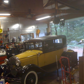 Classic Car Restoration Garage with Tools and Storage - Steve from Sandy, Oregon