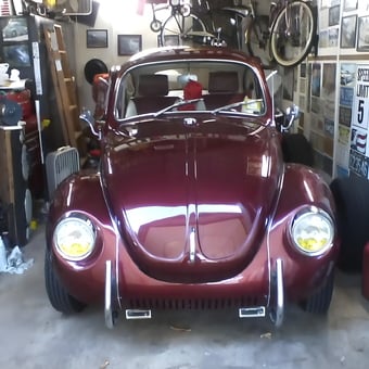 Classic VW Beetle and Vintage Decor Garage - Lou from Little Ferry, NJ