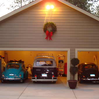 Three Classic Cars in Spacious Decorated Garage - Eddie from Monument, CO