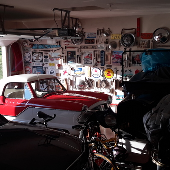 Classic Cars and Vintage Garage Wall Decor - Gerry Gurney from Belvidere, Illinois