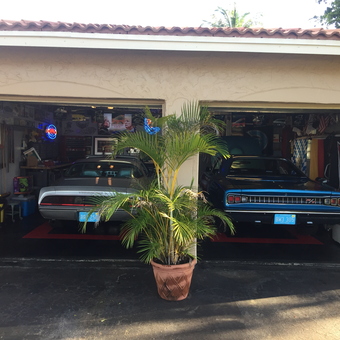 Classic car garage with neon signs and decor - Wally from Coral Springs, Florida