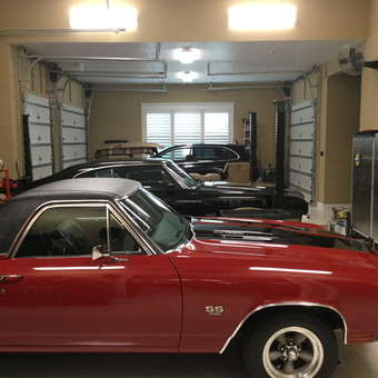 Classic Cars in Spacious Garage with Storage Cabinets - Tom from Polk City, Florida