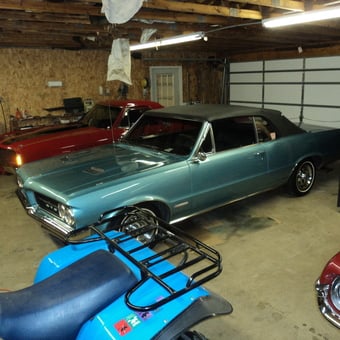 Classic Cars and Tools in Spacious Garage - Bill from Clarks Summit, PA