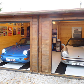 Classic Porsche Garage with Wall Art and Storage - Sean from Rochester, Kent