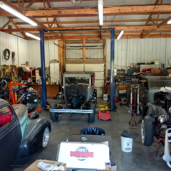 Classic Car Restoration Garage with Lift and Tools - Ron from Mt Washington, Ky
