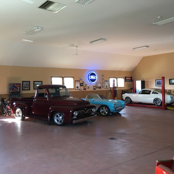 Classic Cars, Wall Decor, and Car Lift in Spacious Garage - Bob from Beaver Falls, PA