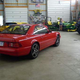 Spacious garage with sports cars and lawn equipment - Jerryjeeper from Ottawa Lake, Michigan