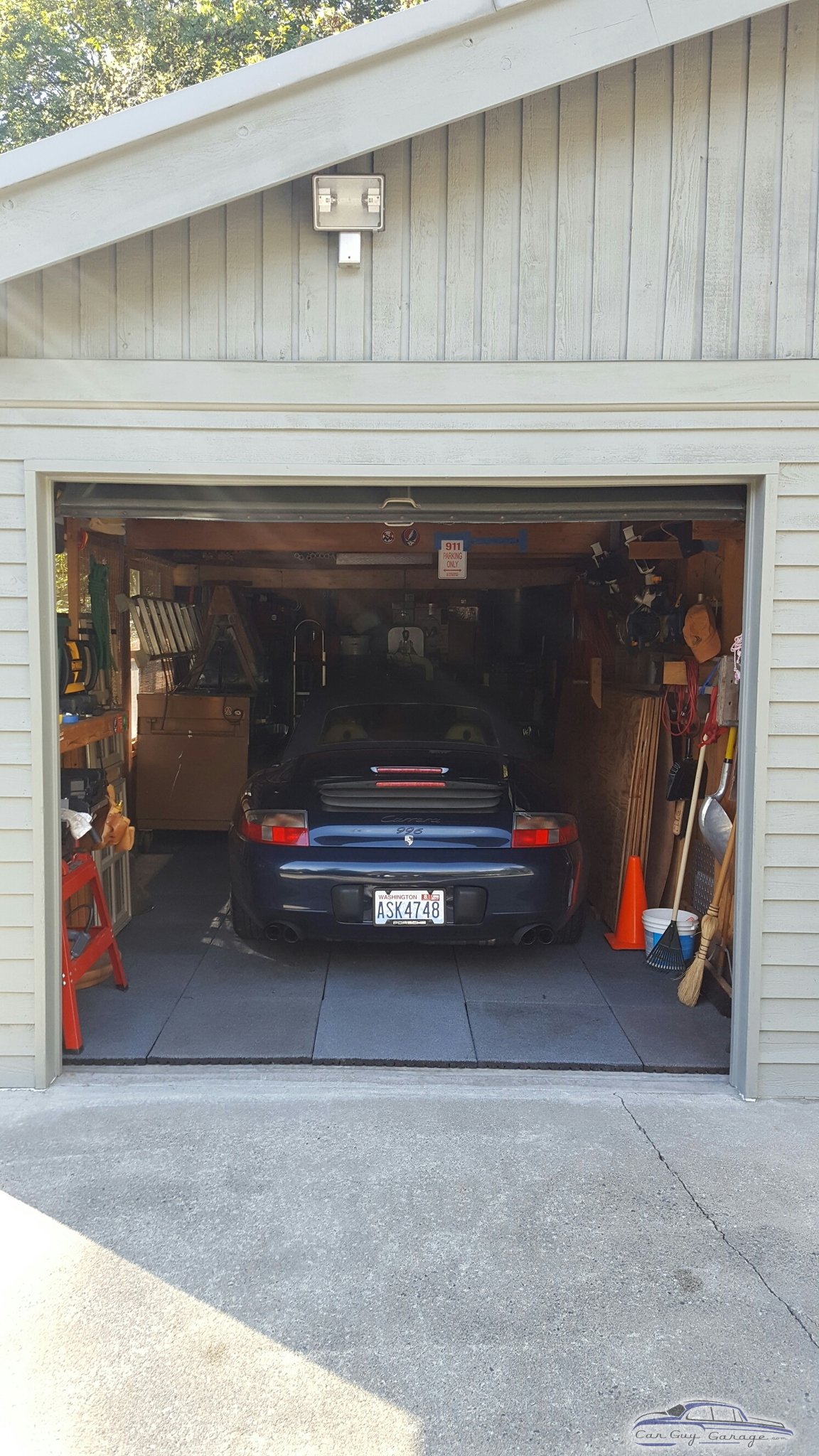 rtracer from Woodinville, WA.