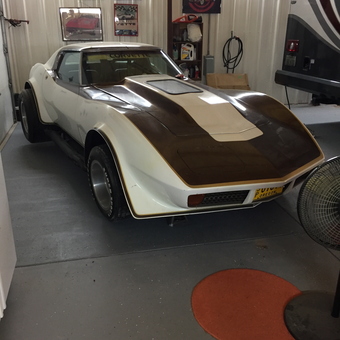 Classic Corvette in Decorated Garage - Wilson Jones from Hutto, Tx