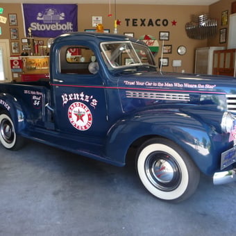Vintage Texaco Service Truck and Signs - Bentz Texaco from Crossville, TN