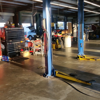Garage with Car Lifts, Tool Chests, and Equipment - Shannon from Moss Point, Mississippi