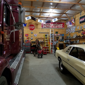 Classic Car Garage with Decor and Tools - Abe from Medway, OHIO
