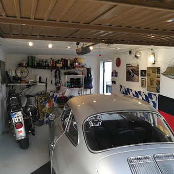 Classic Car and Motorcycle Garage with Wall Decor - Ralph from Rosrath, NRW