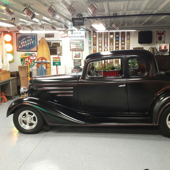 Classic Car, Vintage Signs, and Garage Decor - Don from Auburn, IN