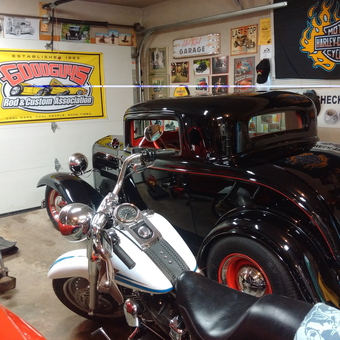 Classic Car and Motorcycle with Garage Wall Decor - Roids shop