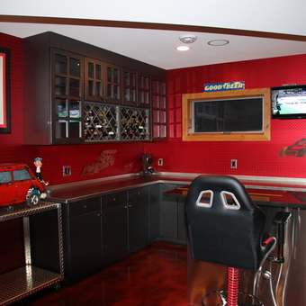 Red Diamond Plate Garage Bar with Racing Decor - Rob W from Brooklyn, WI
