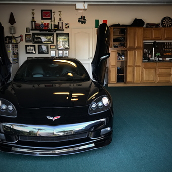 Corvette Garage with Wall Cabinets and Bar - Kevin from Melbourne, FL