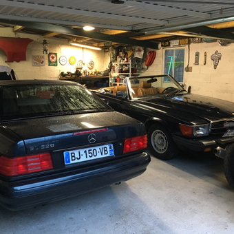 Classic Mercedes Garage with Wall Signs and Tools - Philippe from Toulouse, France