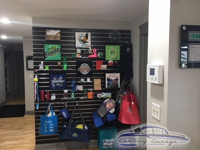 Same Day Tees Showroom from Franfort, IL