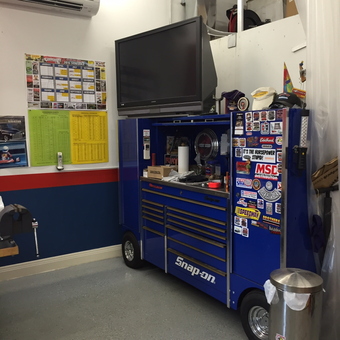 Blue Snap-on Tool Chest and TV in Organized Garage - Tom from Valparaiso, Indiana